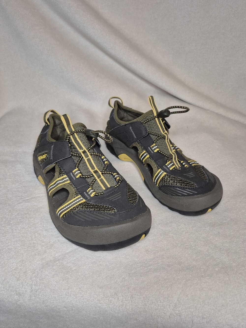 Copy Teva OMNIUM 2 Bungee - Unisex Youth SIZE 3 (Kids) Grey Tones Yellow Accents